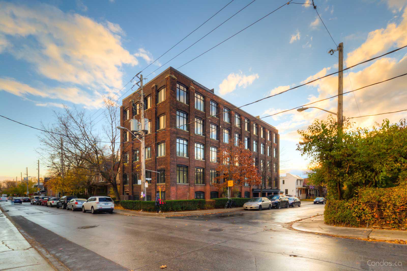 LIBERTY VILLAGE TOWNHOMES