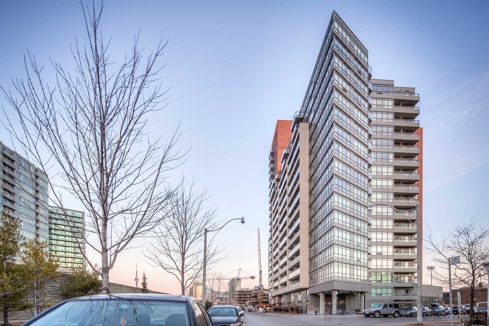 Edge On Triangle Park
