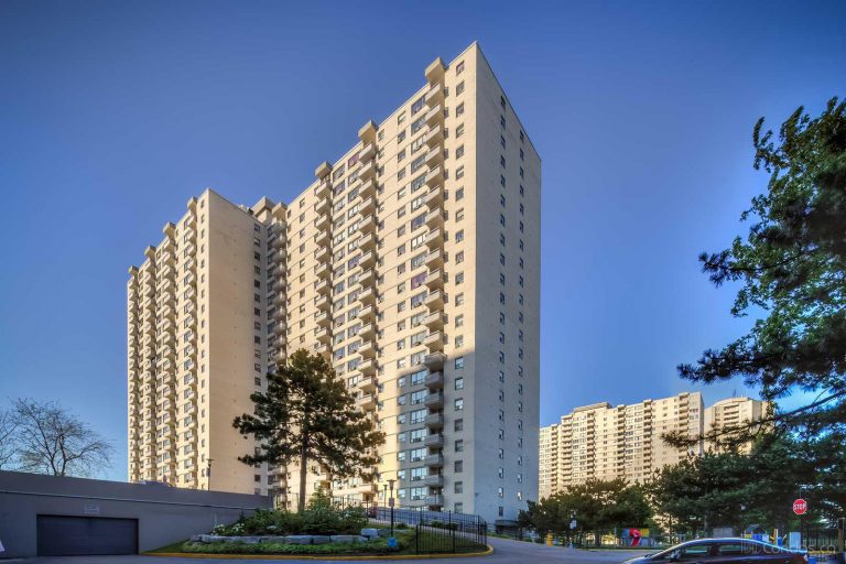 Iq Condos