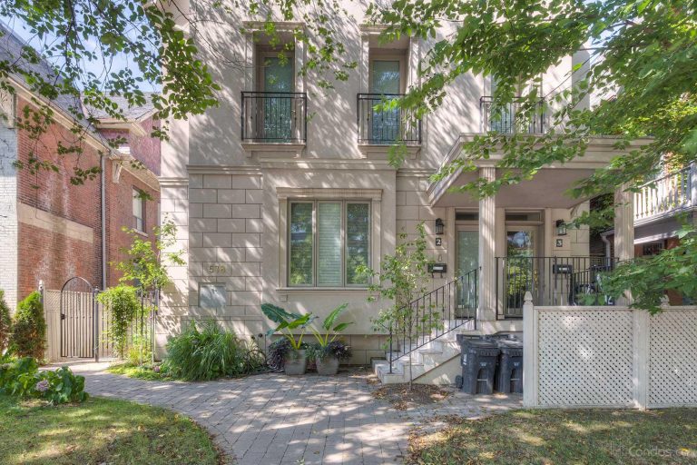 578 Spadina