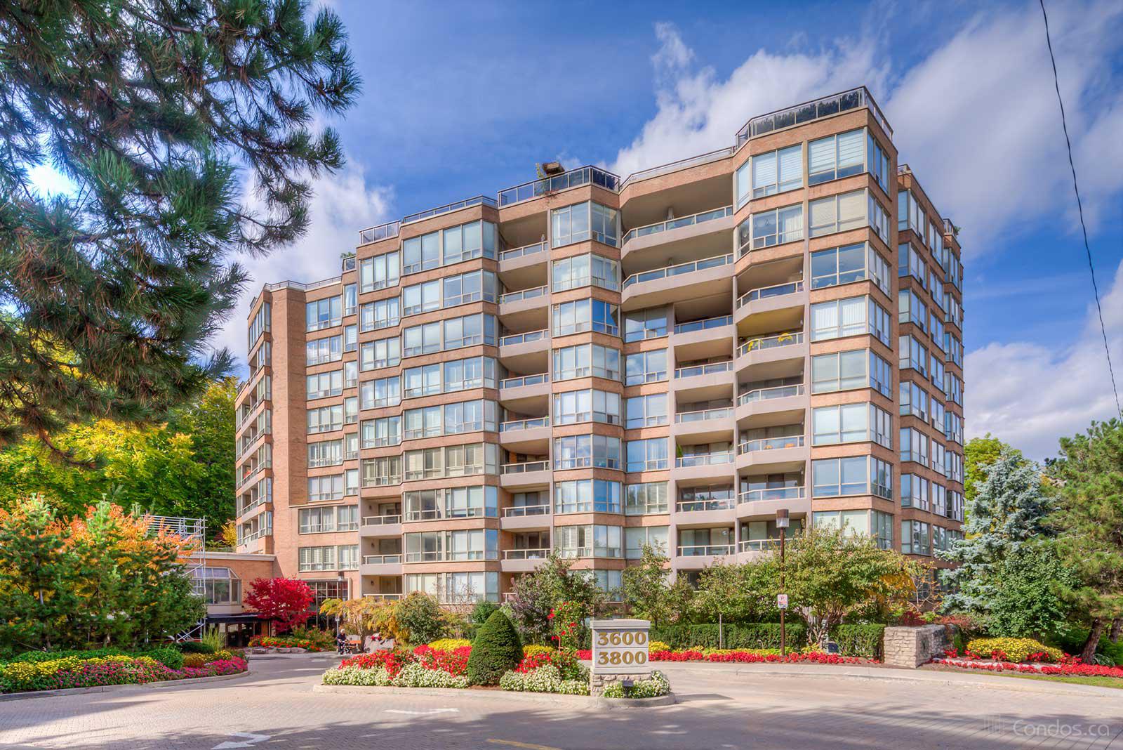 Plaza Suites