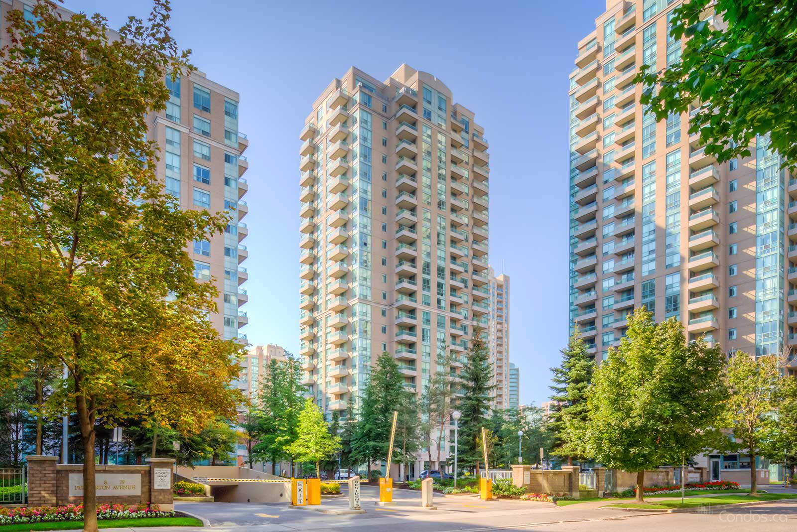 10 Parkway Forest Condos