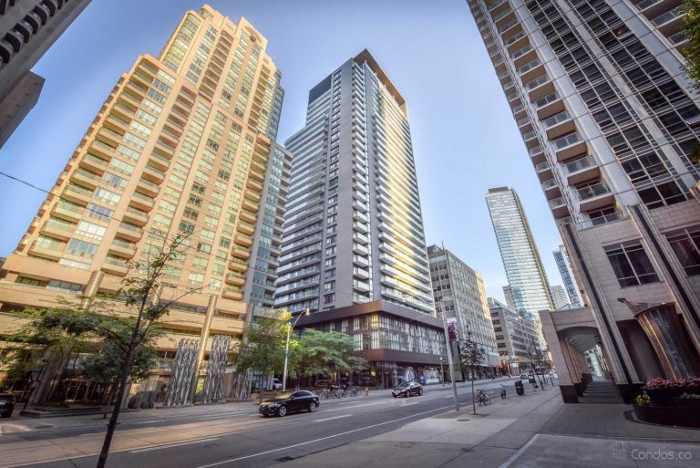 Lumiere Condominiums On Bay