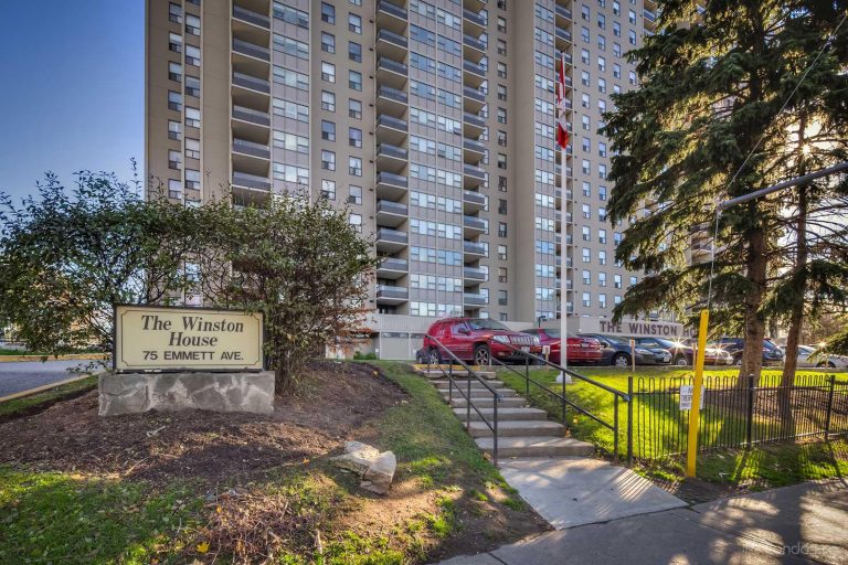 Shining Star Crescent Townhomes