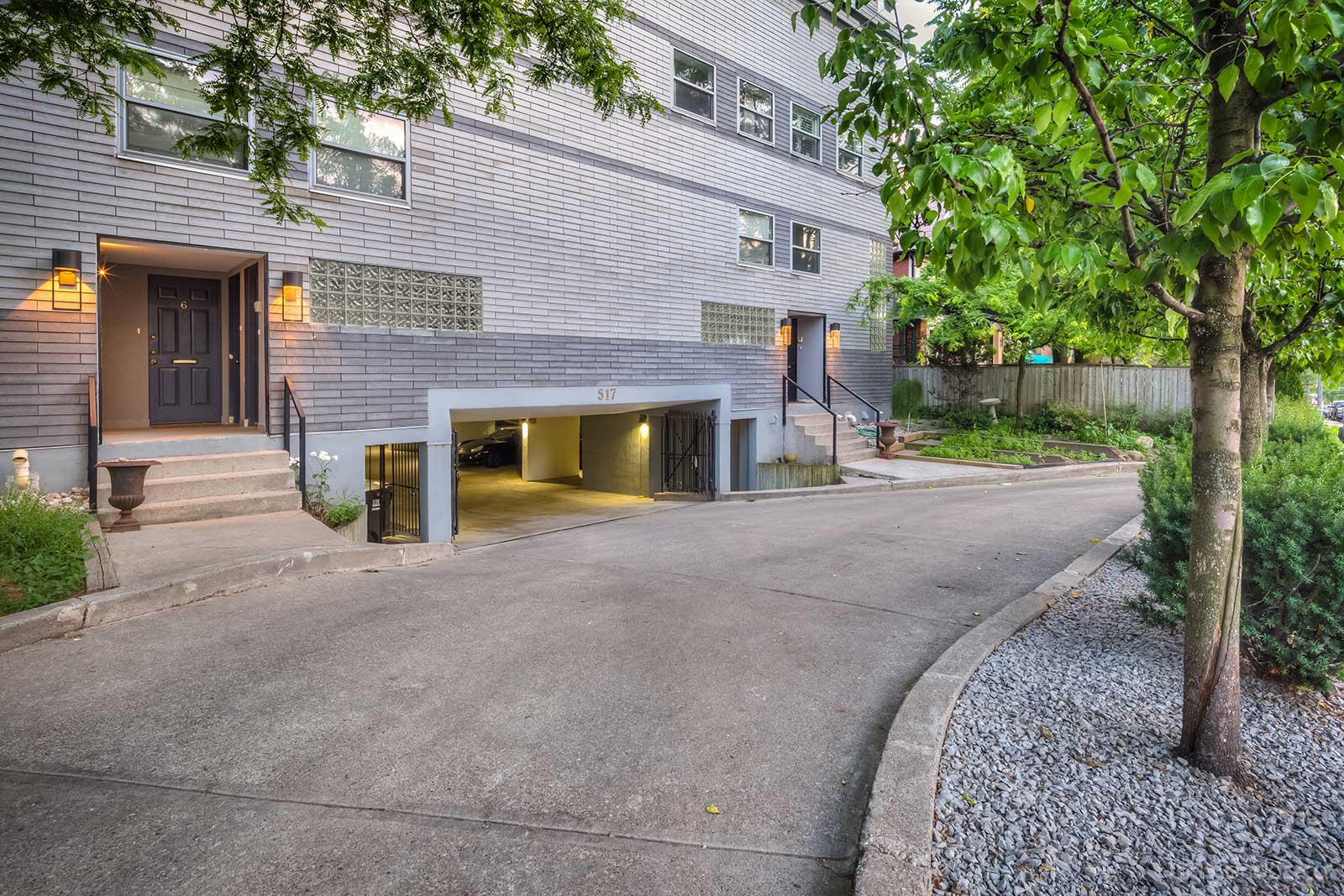 952 Kingston – Modern Beach Lofts