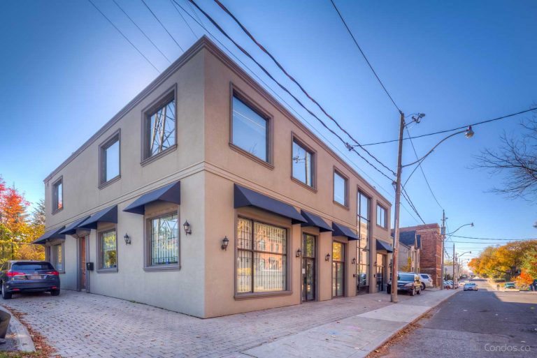 265 Poplar Plains Condos