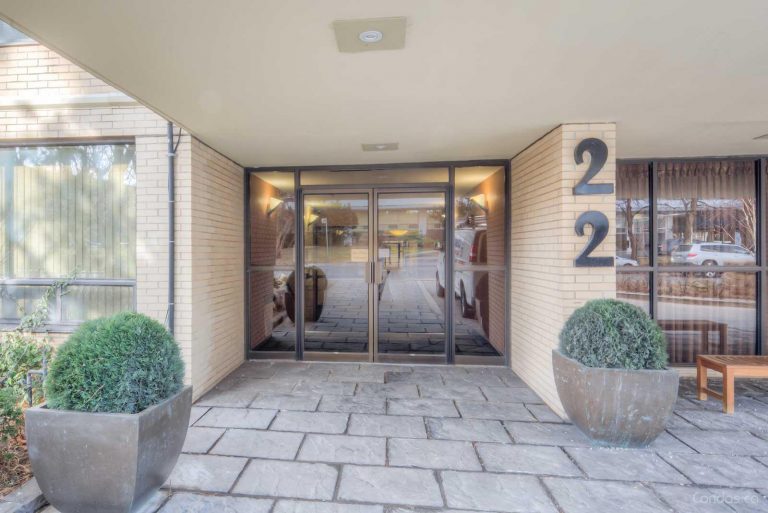 2600 Bathurst Condos